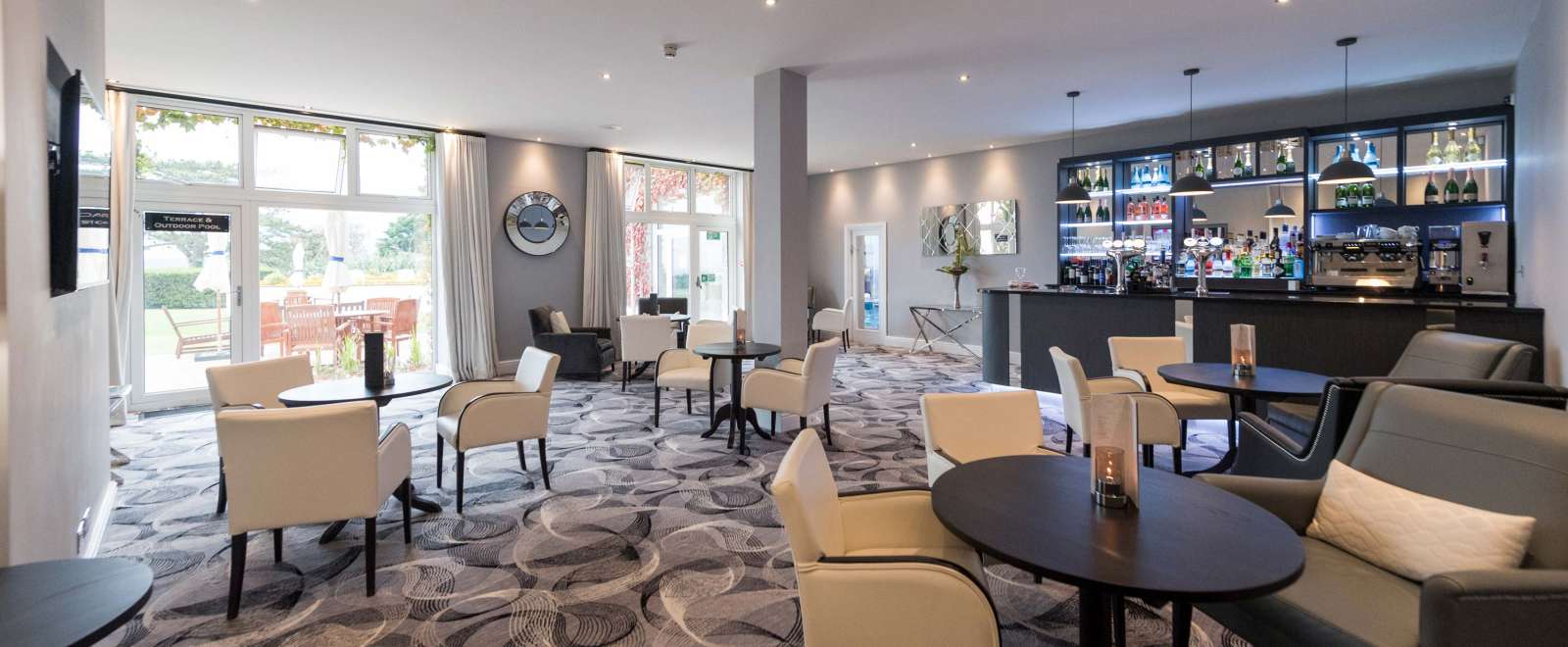 Carlyon Bay Hotel Spa Bar and Seating Area