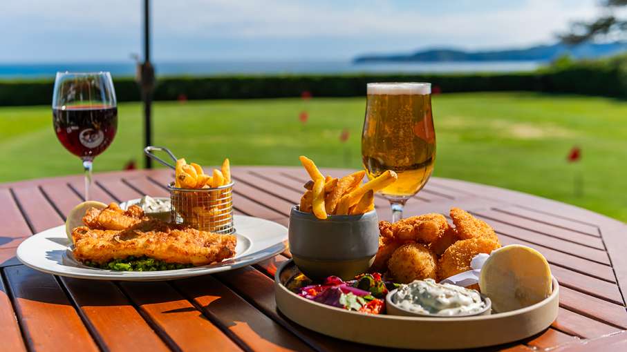food_on_the_terrace_at_the_carlyon_bay_hotel_1.jpg